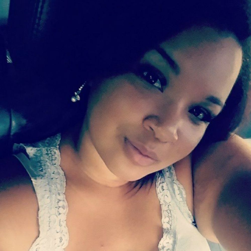 Meet your Posher, Toya
